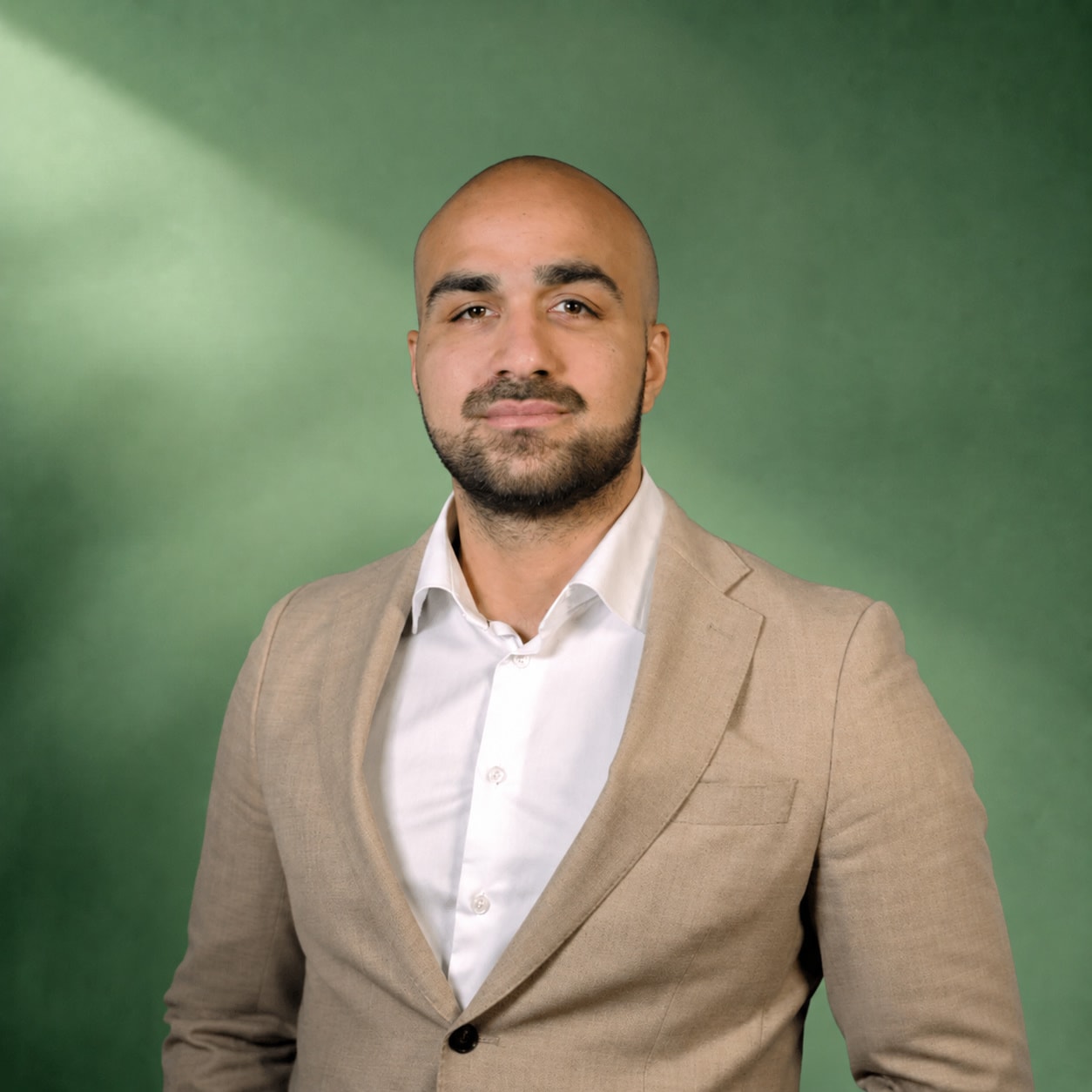 Portrait of Arash Thamasebi